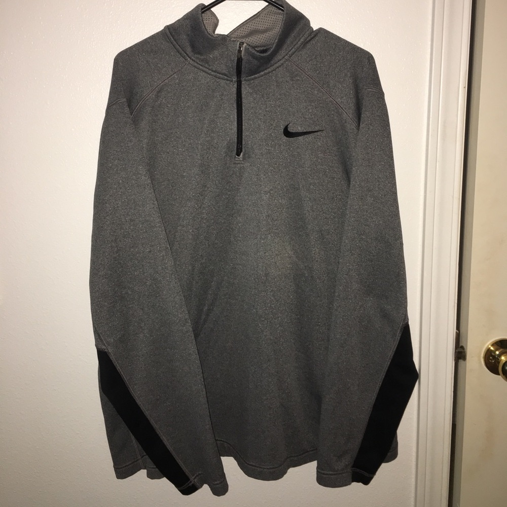 MENS NIKE Sweatshirt NWOT
